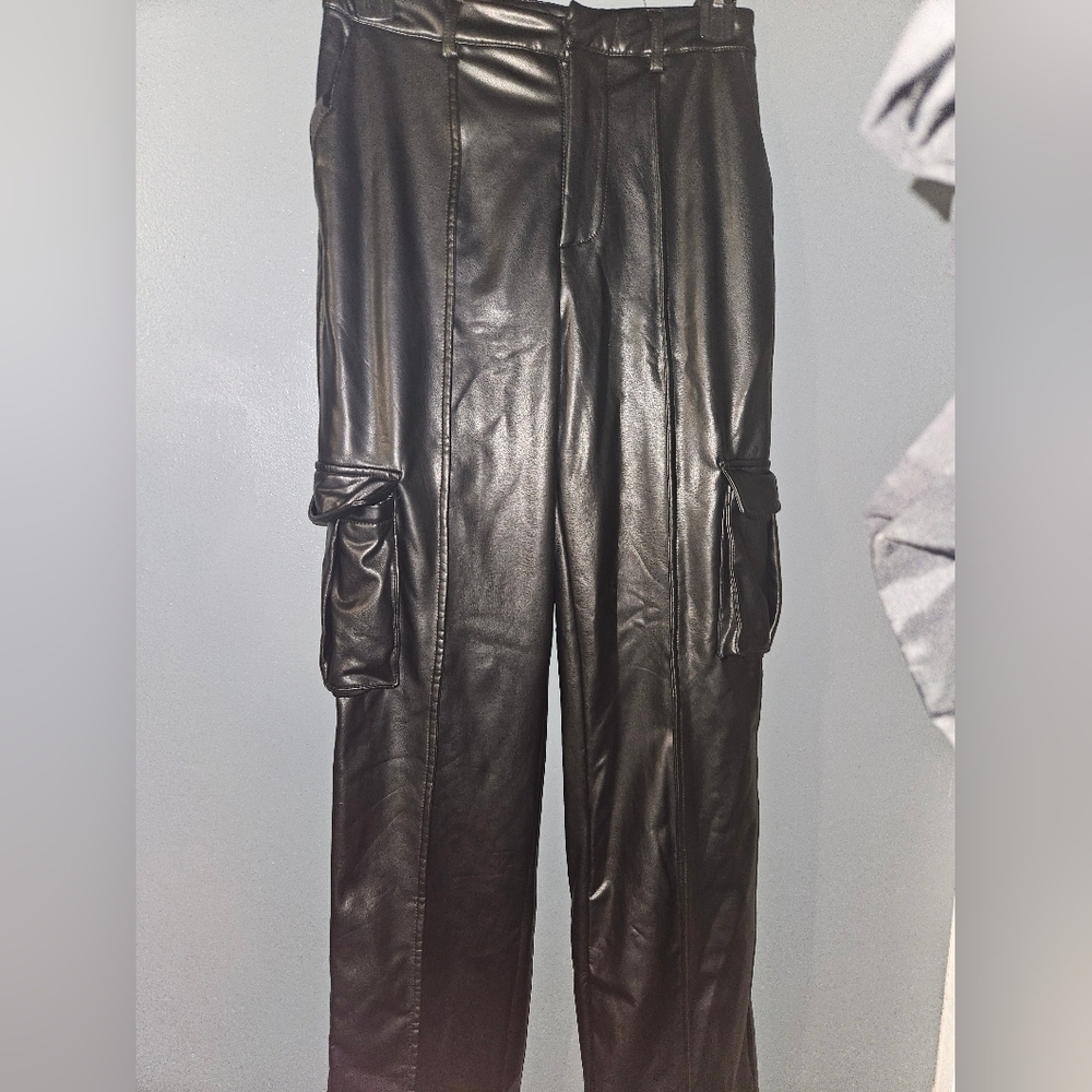 Forever 21 Womans Faux Leather Pants Size S